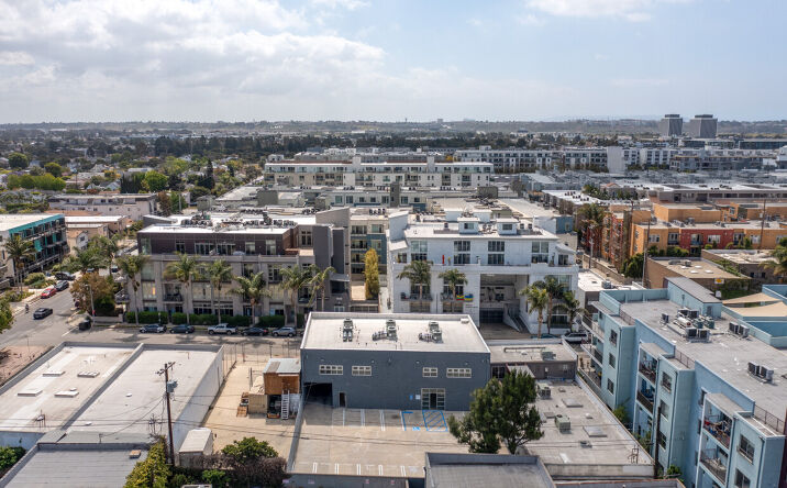 Pictures of Office property located at 13321 Beach Ave, Marina Del Rey, CA 90292 for comps - image #1