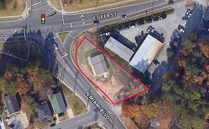 Pictures of Retail property located at 1702 N Miami Blvd, Durham, NC 27701 for sales - image #1