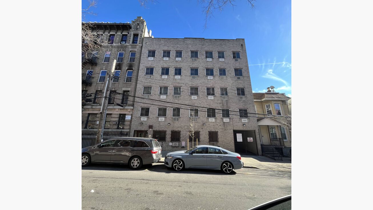 2652 Decatur Ave, The Bronx, NY 10458