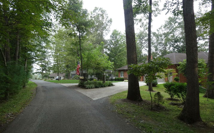 Pictures of Land property located at Country Club Ln, Lewisburg, WV 24901 for sales - image #1