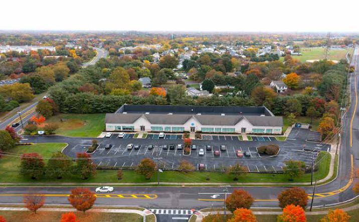 Pictures of Office property located at 119 W Greentree Rd, Marlton, NJ 08053 for sales - image #1