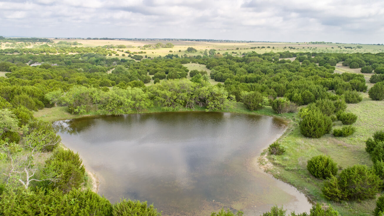 2055 CR 178W, Purmela, TX 76566