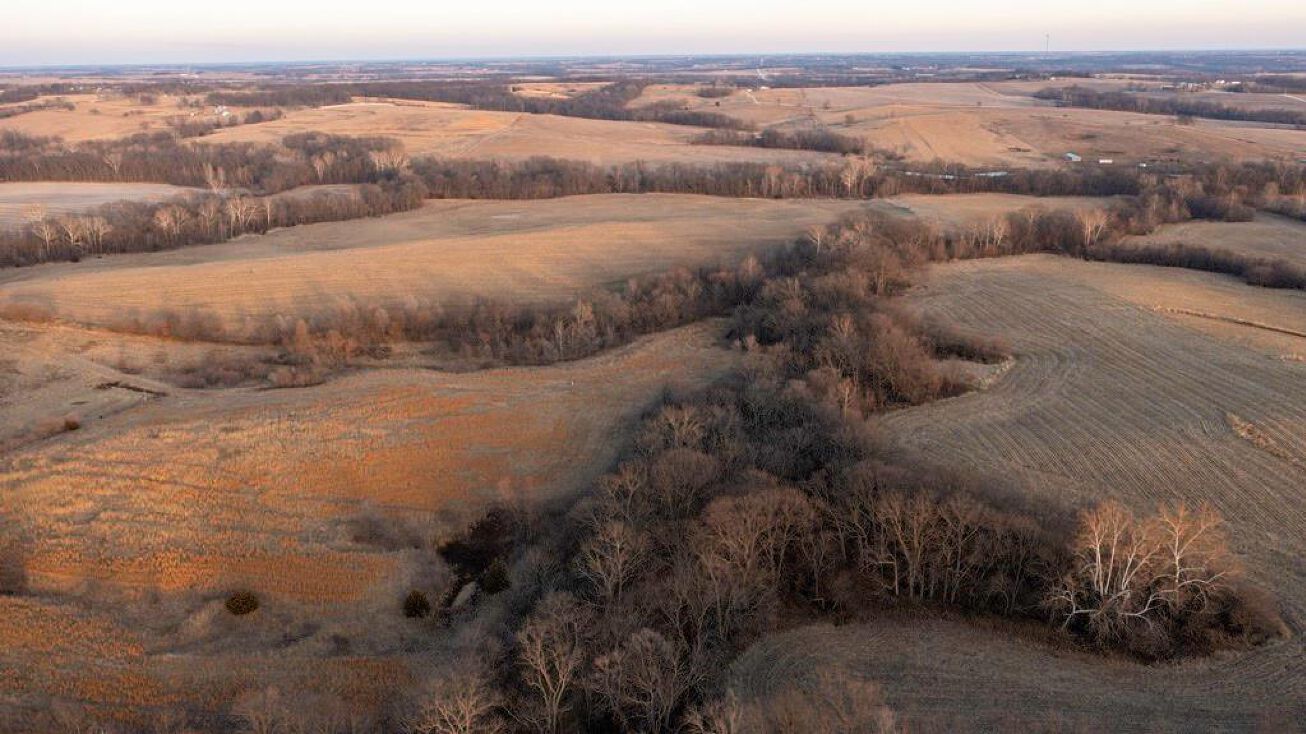 35 Acr V Highway, Dearborn, MO 64439 Special Purpose Property for