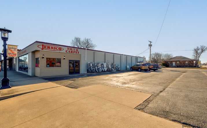 Pictures of Hospitality, Retail, Special Purpose property located at 506 E Don Tyler Ave, Dewey, OK 74029 for sales - image #1