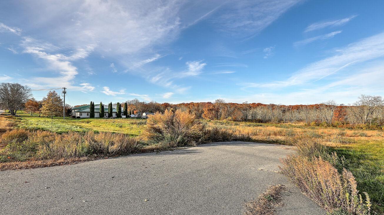 308 Orchard Hill Rd, Pomfret, CT 06259