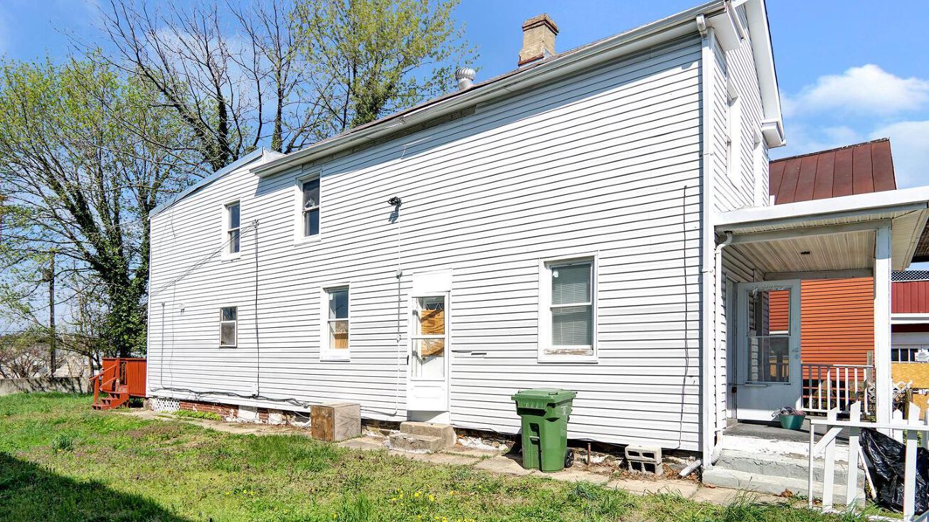 3858 Falls Rd, Baltimore, MD 21211