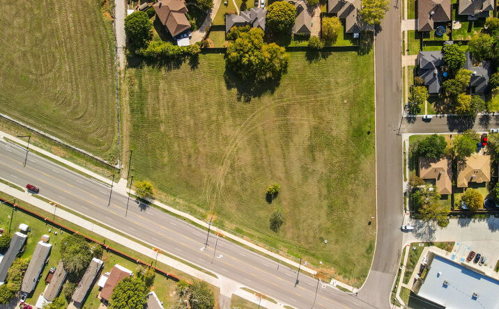 Pictures of Mixed Use, Land property located at 5200 E McKinney St, Denton, TX 76208 for sales - image #1