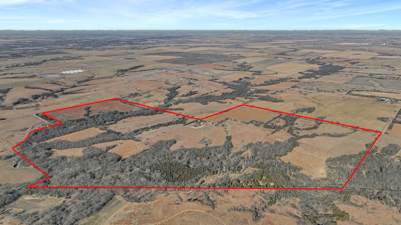 57350 709th Rd, Fairbury, NE 68352