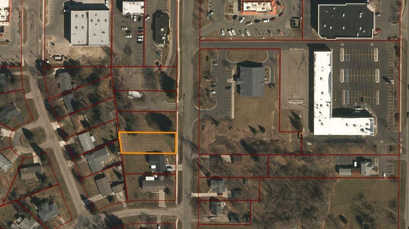 515 N Dibble Ave, Delta Twp, MI 48917