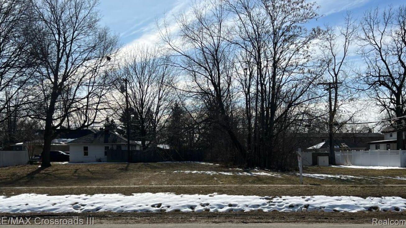 VAC E Huron River Dr, Belleville, MI 48111 Land for Sale Vac E