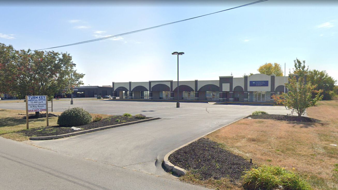 380 W Honey Creek Pkwy, Terre Haute, IN 47802