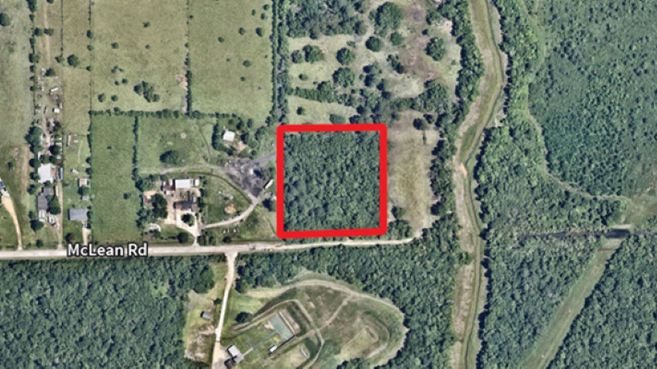 McLean Rd & Wade Rd, Baytown, TX 77521