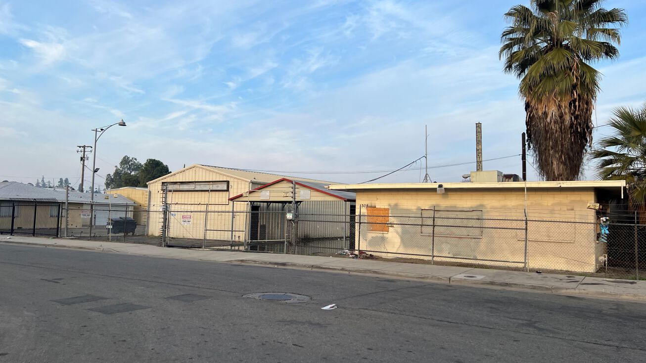 1308 W Iota Ave, Fresno, CA 93728 Industrial Property for Sale ±