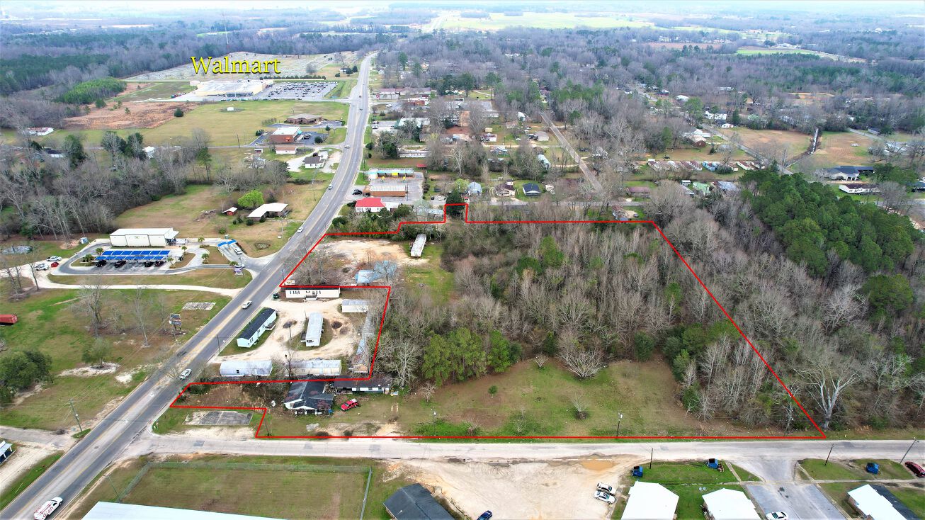 612 N Main St, Atmore, AL 36502