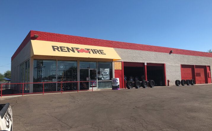 Pictures of Retail property located at 5001 S Central Ave, Phoenix, AZ 85040 for comps - image #1