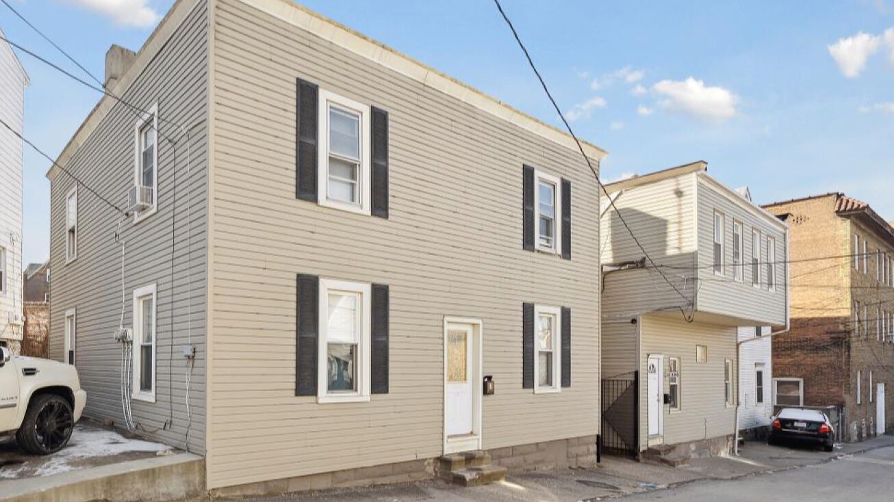 12300 Fairview Ct, Cleveland, OH 44106