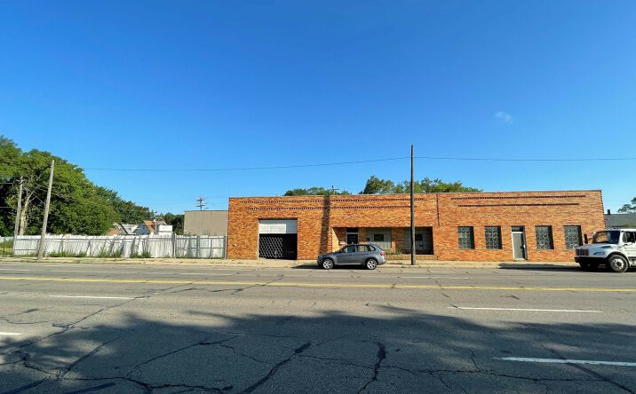 Pictures of Industrial property located at 5419 E Davison St, Detroit, MI 48212 for sales - image #1