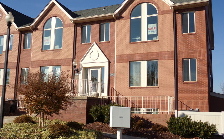 Pictures of Office property located at 22648 Glenn Dr, Sterling, VA 20164 for sales - image #1