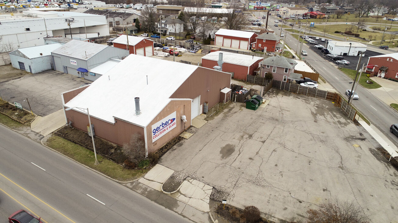 3324 Lima Rd, Fort Wayne, IN 46805