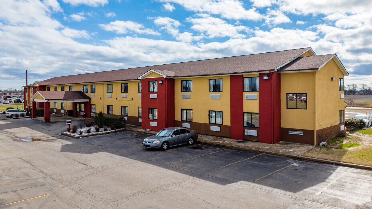 1400 Vaden St, Union City, TN 38261