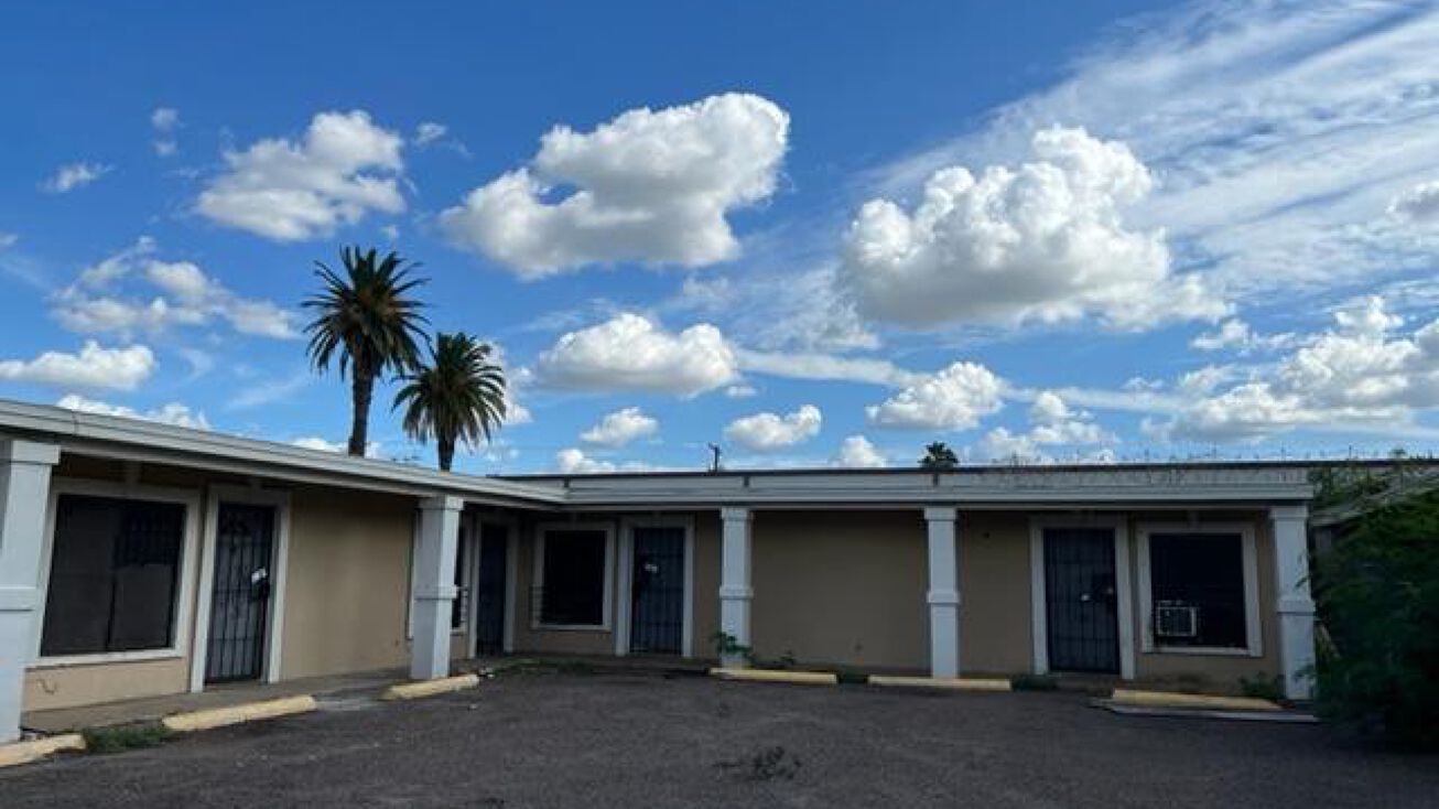 3315 San Agustin Ave, Laredo, TX 78040