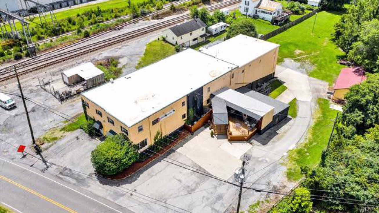 106 Stoney Battery Rd, Troutville, VA 24175