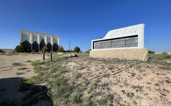 image of property at 3212 W BROADWAY ST Sweetwater TX 79556