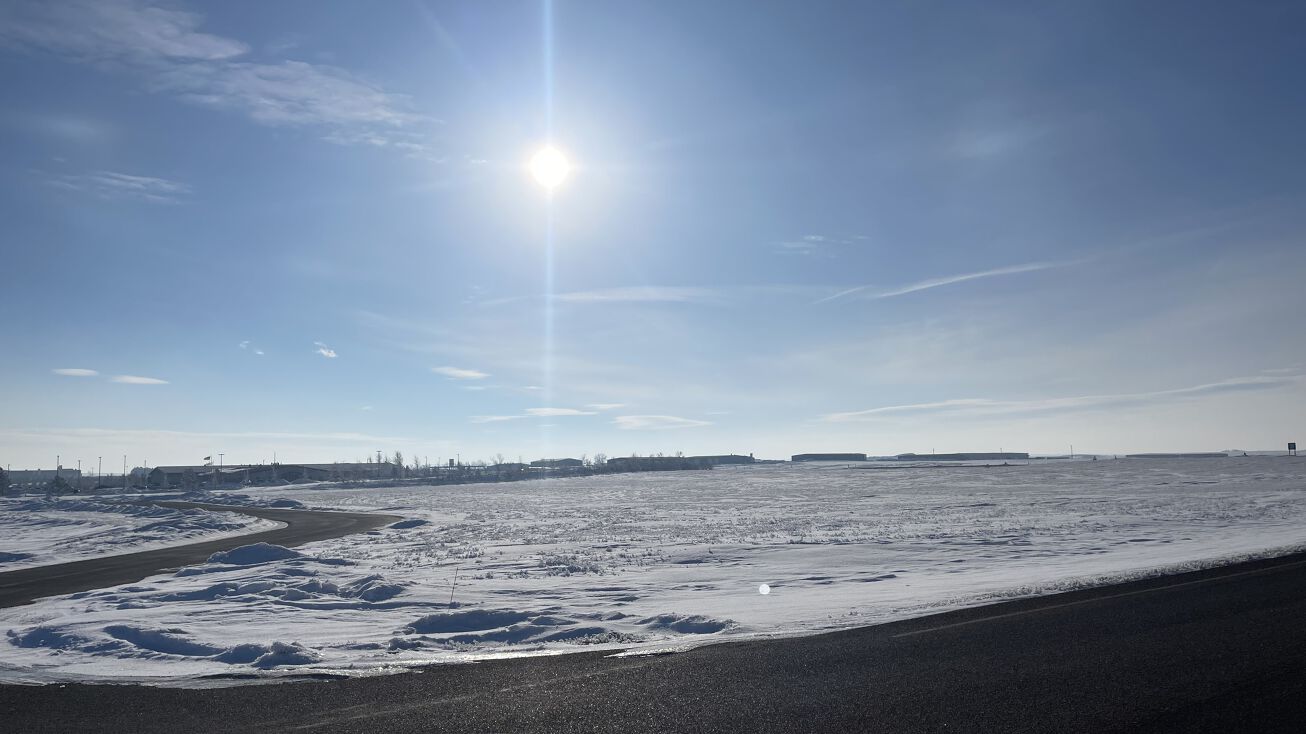 11090 30th St SW, Dickinson, ND 58601