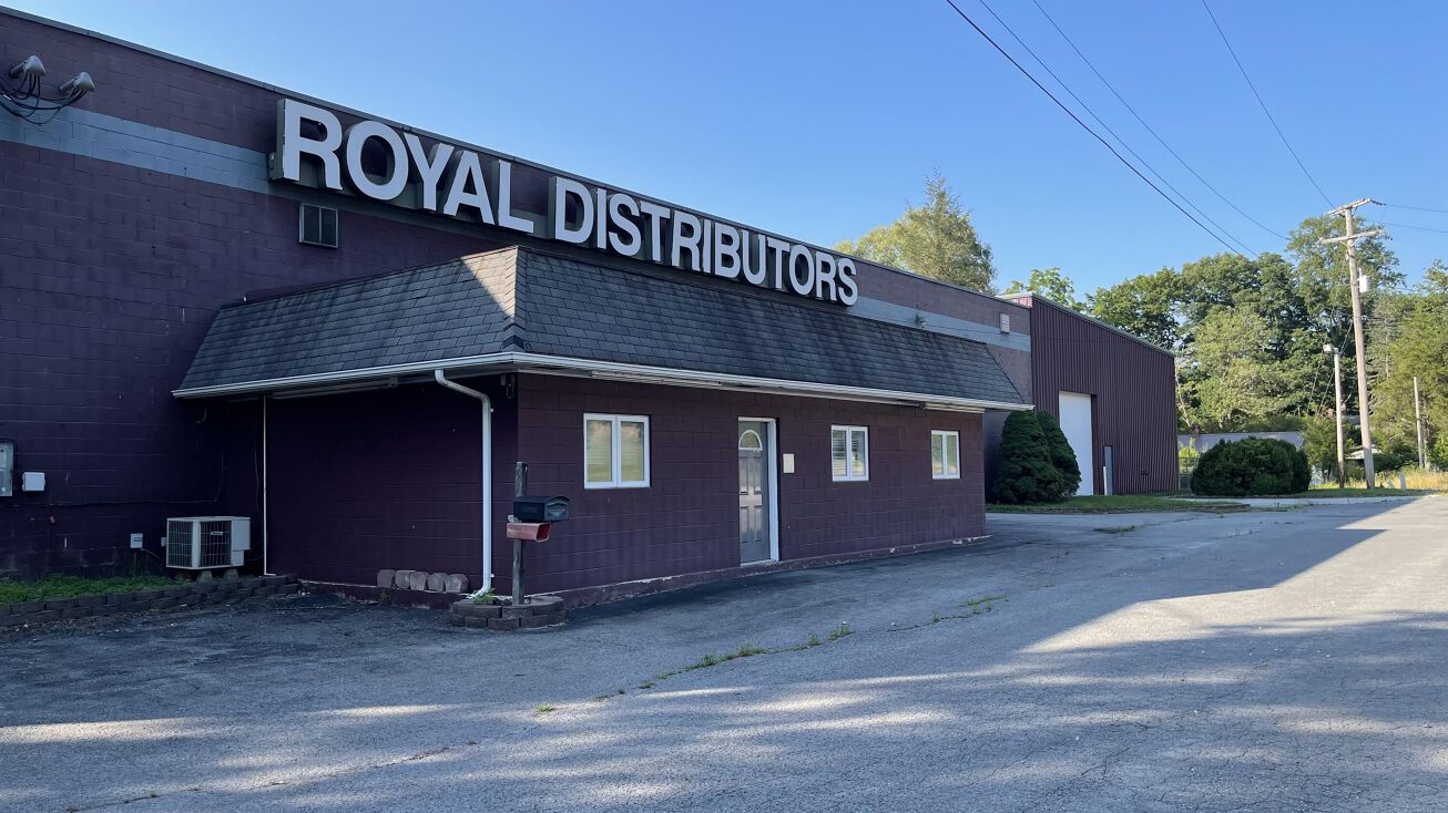 119 Riverside Drive, Rainelle, WV 25962