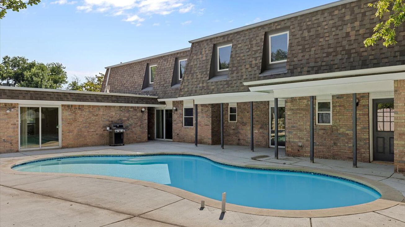 8510 Mesa Dr, Austin, TX 78759