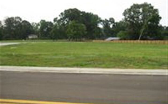 Pictures of Land property located at 7 Enterprise Dr, Natchez, MS 39120 for sales - image #1