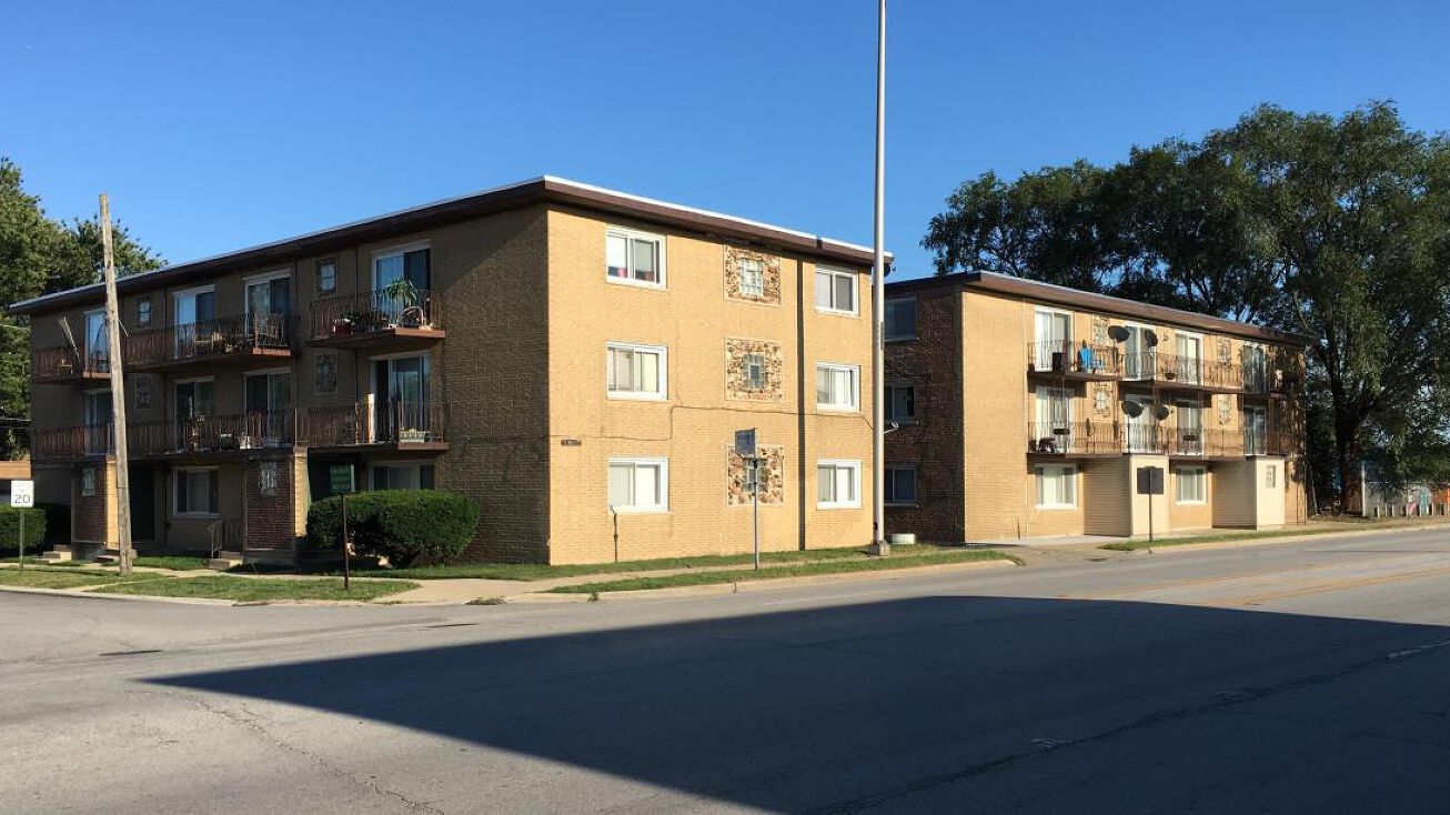 14501 S Torrence Ave, Burnham, IL 60633