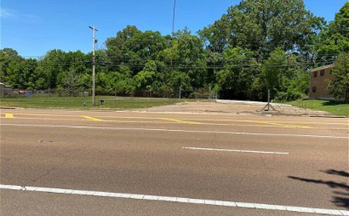 Pictures of Land property located at 247 S Highway 61, Natchez, MS 39120 for sales - image #1
