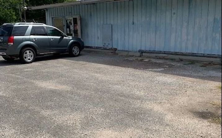 Pictures of Retail, Mixed Use property located at 3298 Grand Ave, Beaumont, TX 77703 for sales - image #1