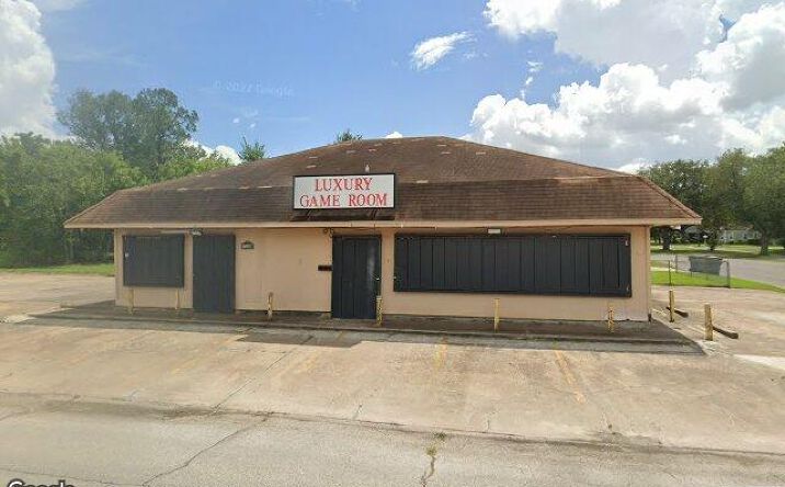 Pictures of Retail property located at 1147 Woodworth Blvd, Port Arthur, TX 77640 for sales - image #1