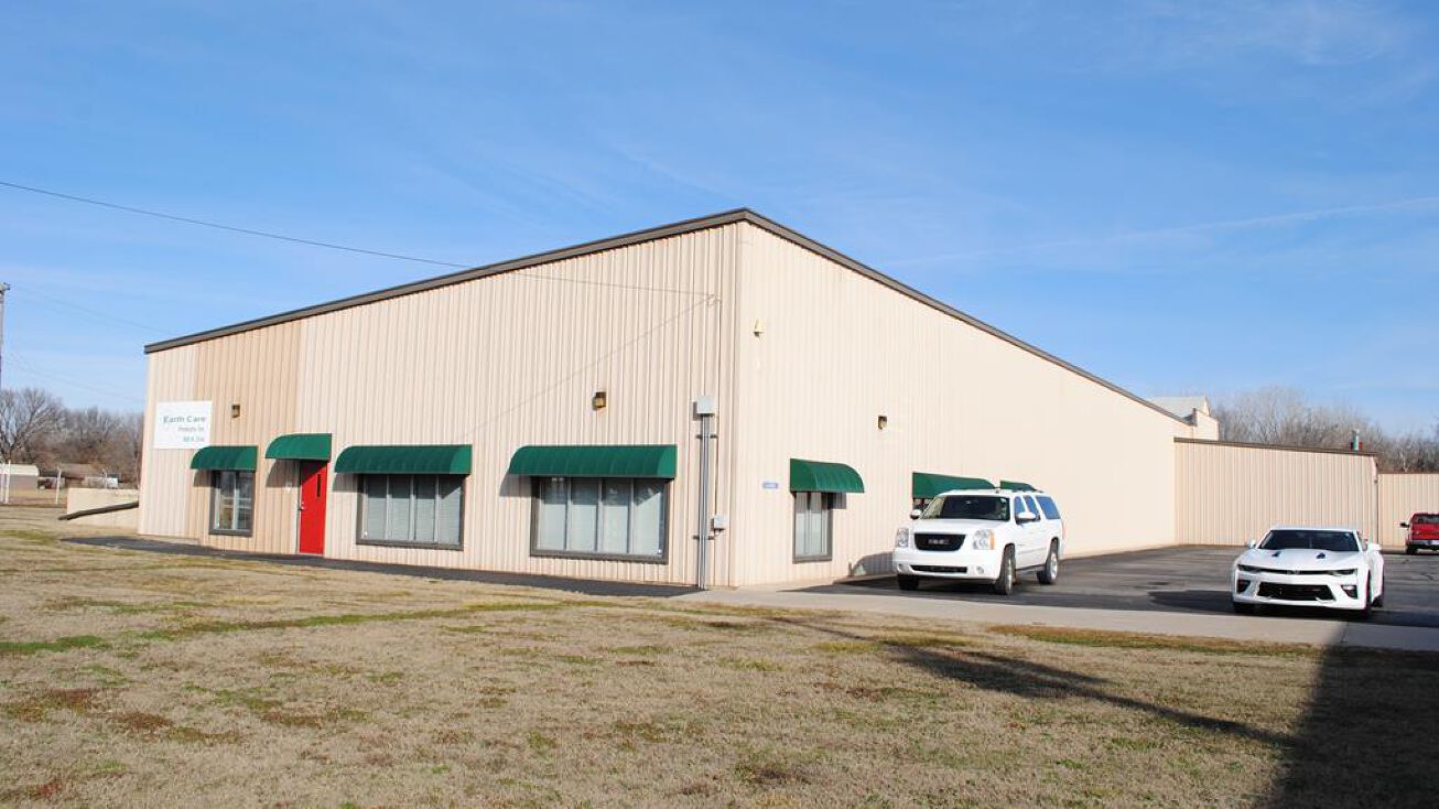 800 N 21st St, Independence, KS 67301