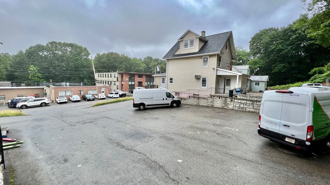 146 Lafayette Ave, White Plains, NY 10603