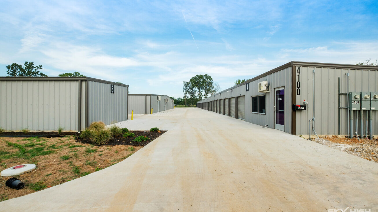 753 W Pleasant Grove Rd, Rogers, AR 72758 Industrial Property for