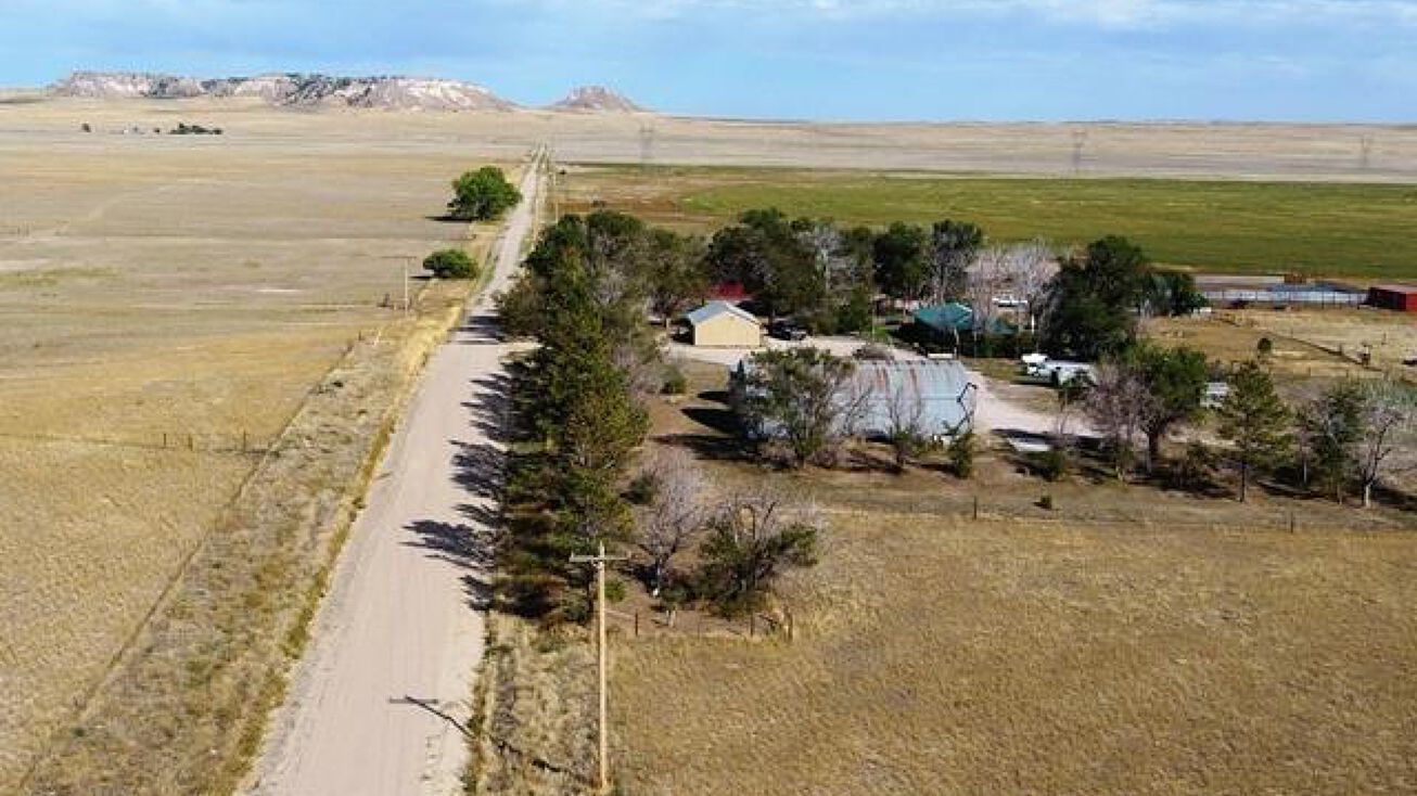 3909 Road 94, Lingle, WY 82223