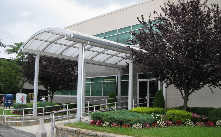 image of property at 865 MERRICK AVE Westbury NY 11590