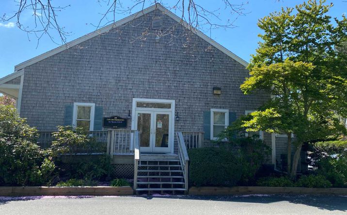 Pictures of Office property located at 244 Willow St, Yarmouth, MA 02675 for comps - image #1