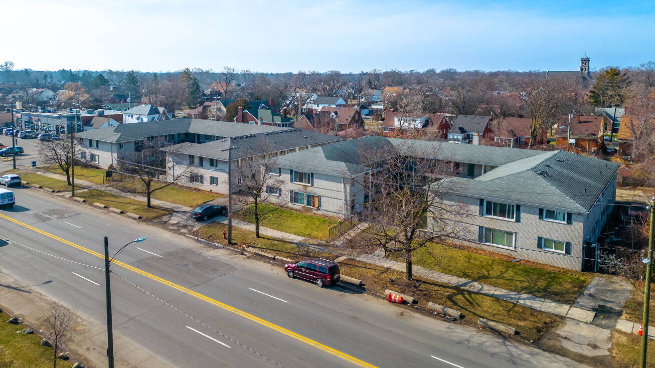 14811 Greenfield Rd, Detroit, MI 48227