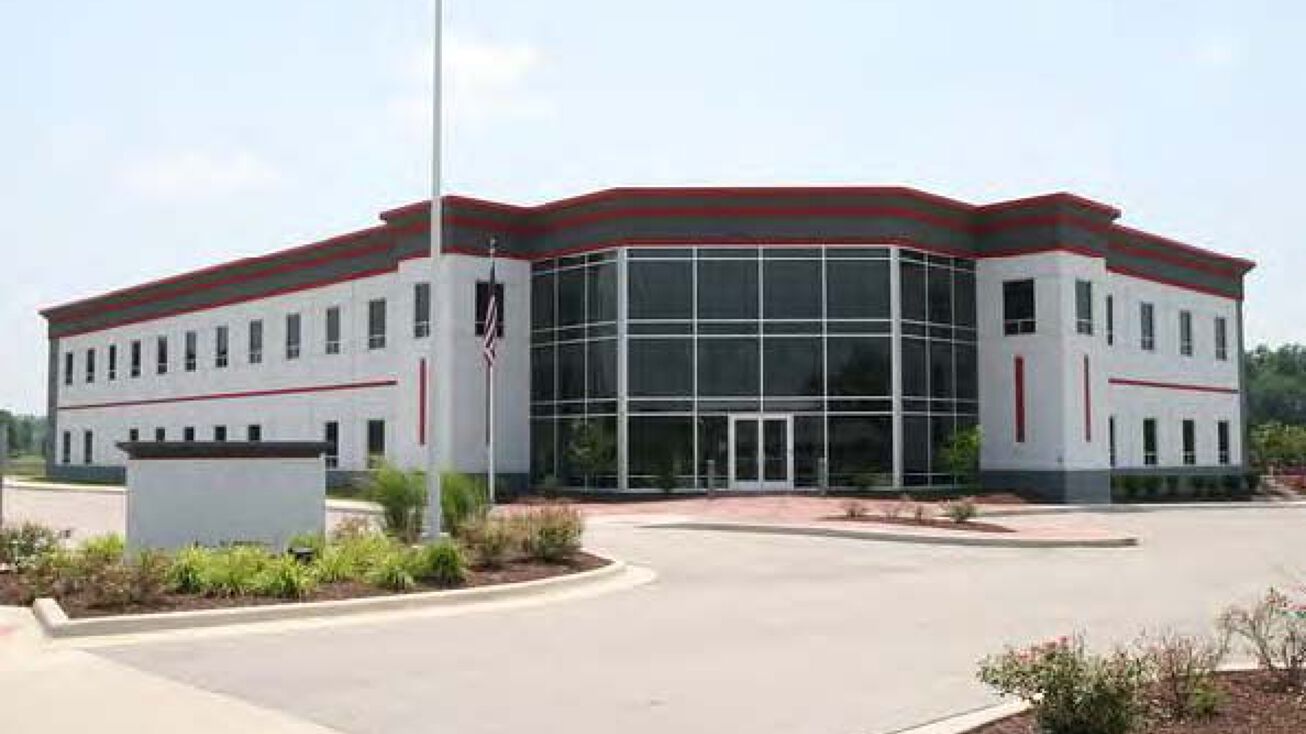 265 Admiral Trost Dr, Columbia, IL 62236