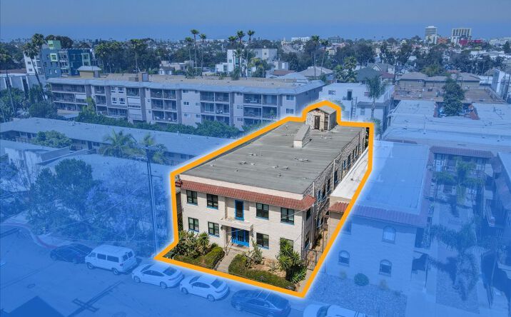 Pictures of Multifamily property located at 3939 7th Ave, San Diego, CA 92103 for sales - image #1