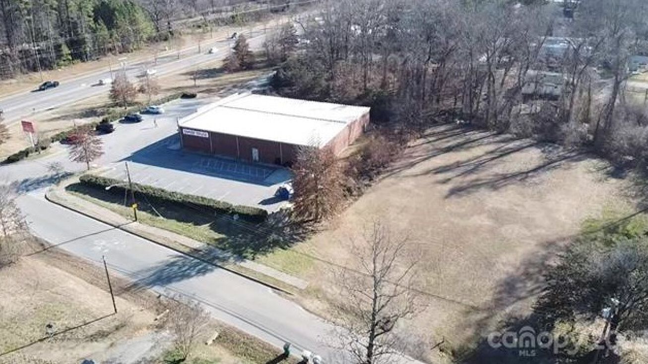 4812 Victoria Ave, Charlotte, NC 28269