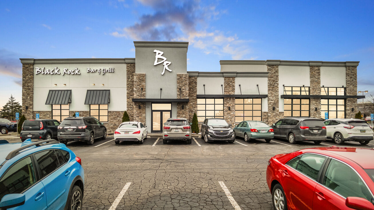 2745 Fairfield Cmns, Beavercreek, OH 45431