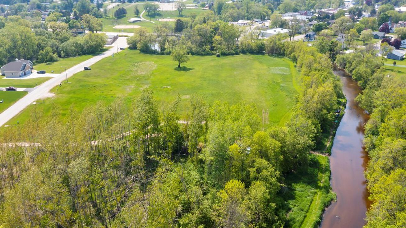 Willow Dr, Mishicot, WI 54228