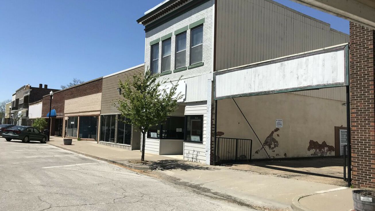 513 W Reed St, Moberly, MO 65270