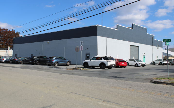 Pictures of Industrial property located at 2900 Sycamore St, Harrisburg, PA 17111 for sales - image #1