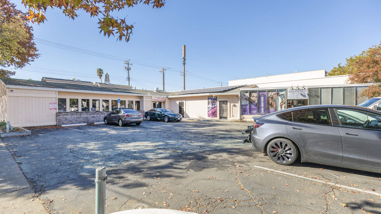 2400 16th St, Sacramento, CA 95818 Retail Property for Sale 2400